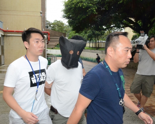 警方拘捕一名男子。李子平攝