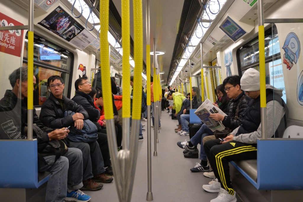 今晨未見擠迫。