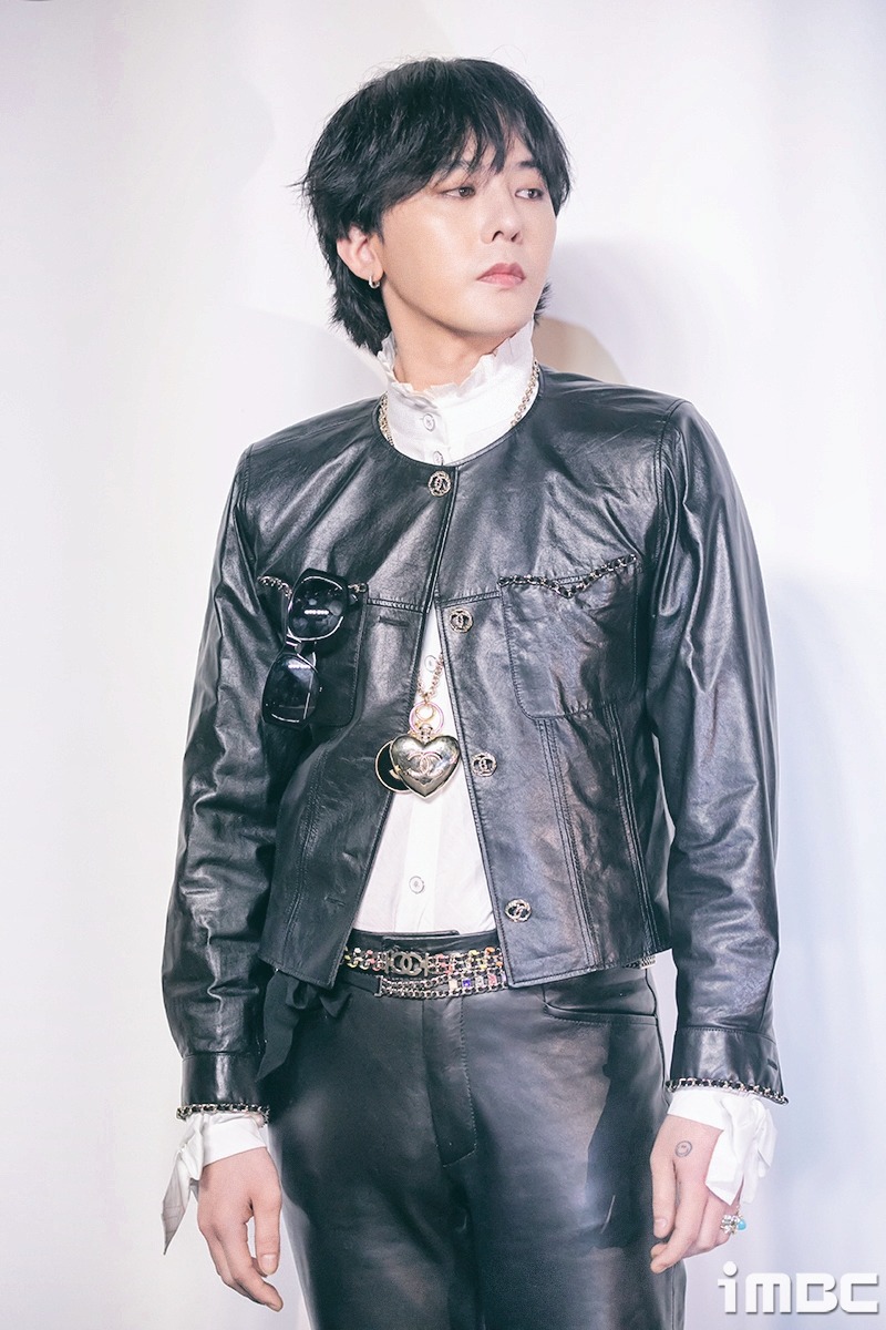 G-Dragon上月出席品牌活动时，被指身形消瘦。