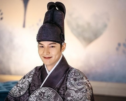 李敏鎬這帥氣皇帝造型，令粉絲更期待劇集開播。