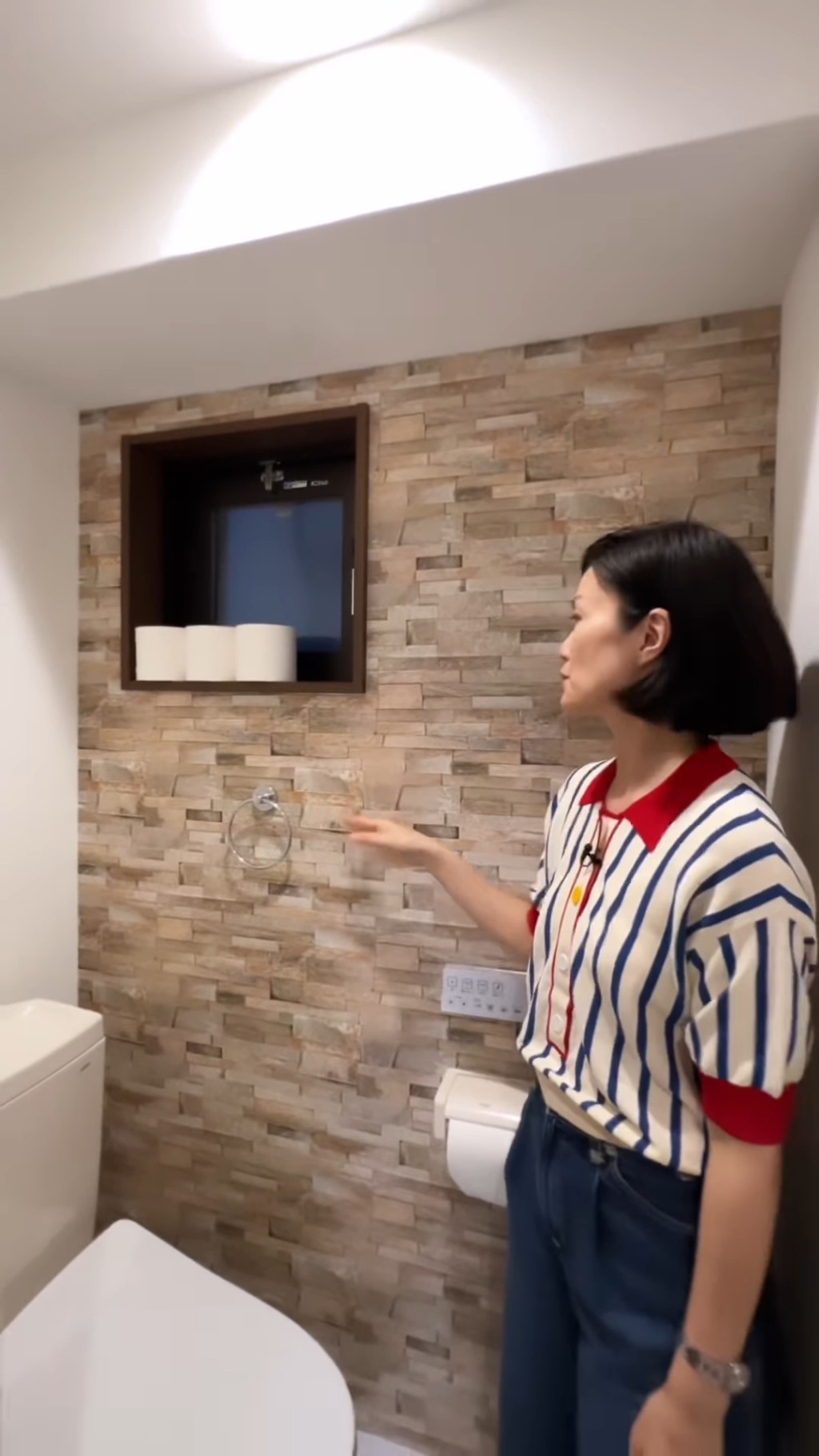 方健儀還講解洗手間的牆身。