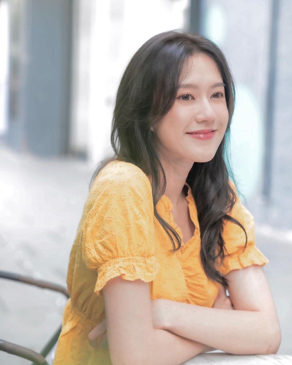 罗雪妍近年演出不少剧集，又为《六合彩》担任主持，备受TVB力捧。