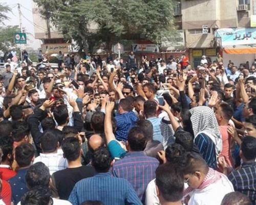 伊朗民眾連續多人上街抗議。網圖