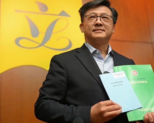 何君尧建议六个部门开支需要「瘦身减磅」。