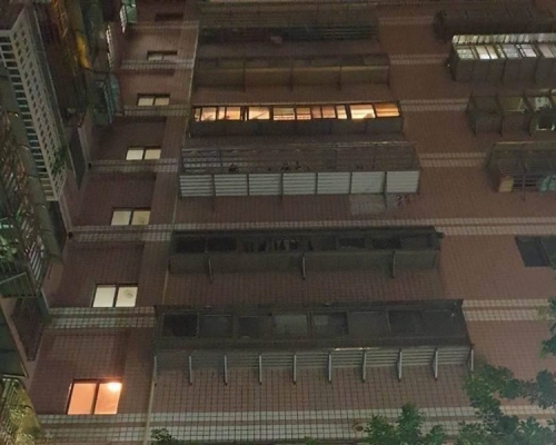 现场是中坜区某大楼。中时