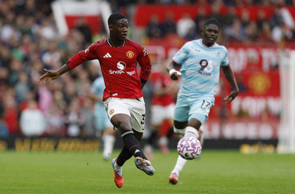 明奈今季未嘗在英超踢正選。路透社