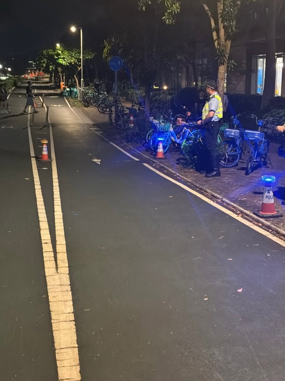 将军澳警区强调会持续执法,打击不同类型违法行为,确保道路安全。 将军澳警区强调会持续执法,打击不同类型违法行为,确保道路安全。