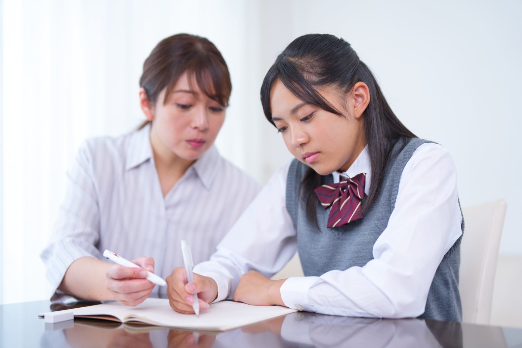 更生期調理︳當更年期遇上青春期，家長好易「發火」！（圖片來源：PhotoAC）