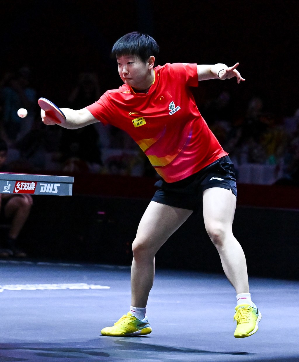 國家隊提前包辦女單金銀牌,孫穎莎如果取勝就會成為2連霸。法新社 國家隊提前包辦女單金銀牌,孫穎莎如果取勝就會成為2連霸。法新社