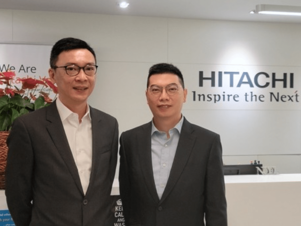 Hitachi Vantara香港區總經理蔡承智（左）和香港、台灣及華南企業技術銷售總監盧嘉騏（右）認為新世代的混合雲儲存方案必須彈性和效能俱備。