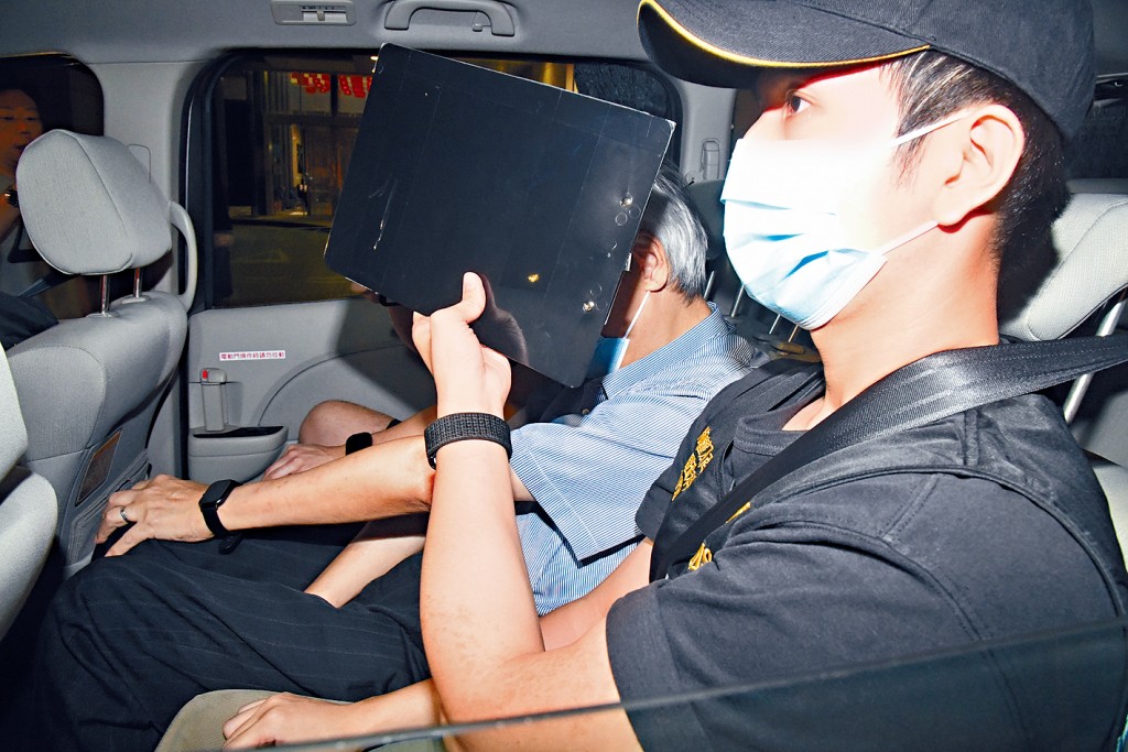 海關接獲舉報後，日前拘捕「戒癮牧師」蕭如發。