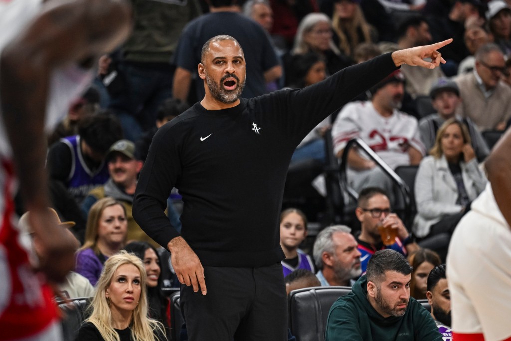 火箭主帅乌度卡赛后直言球队「不配赢」。AP