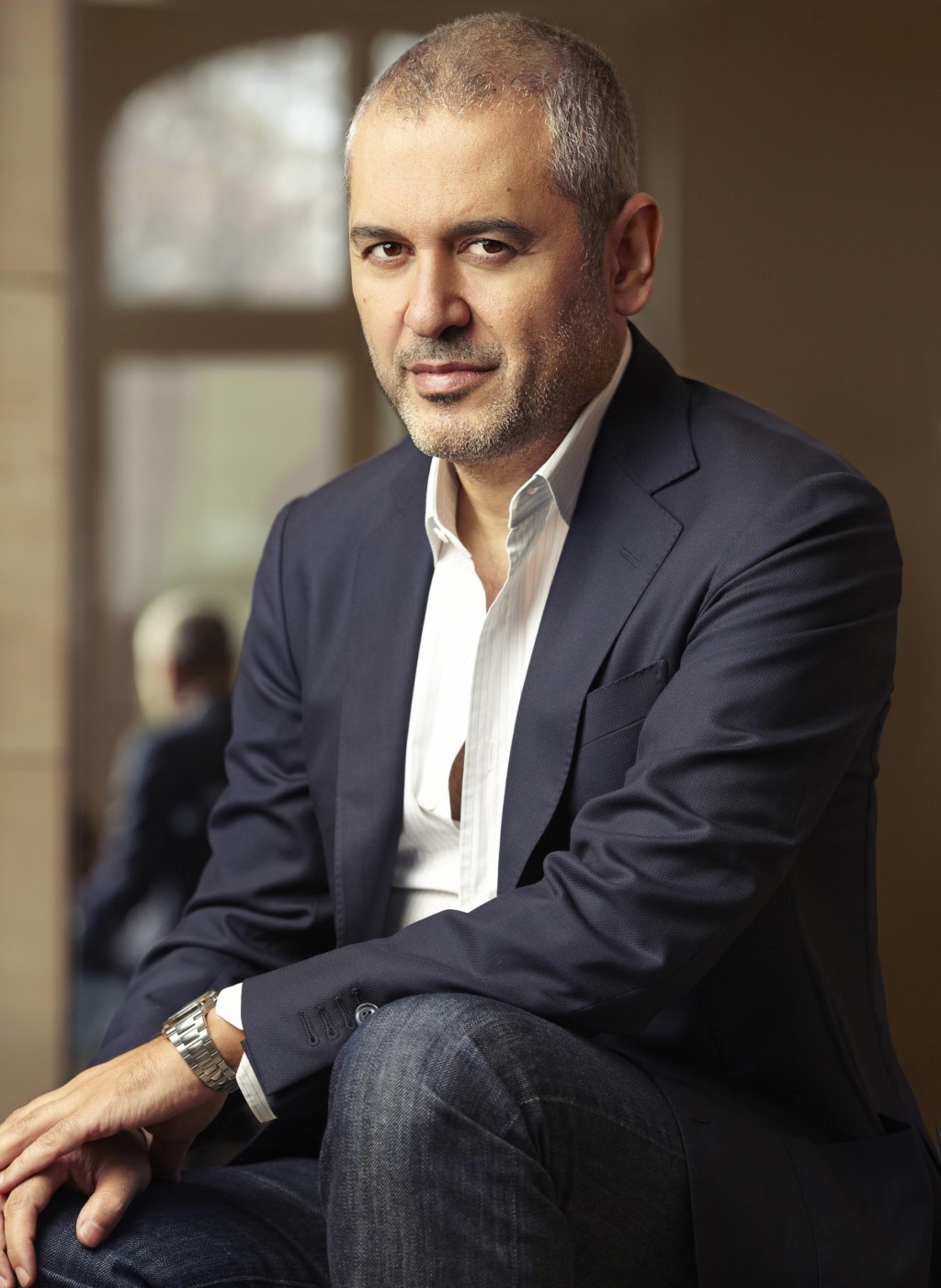 Elie Saab出生於黎巴嫩，卻已成為國際知名時裝設計師。