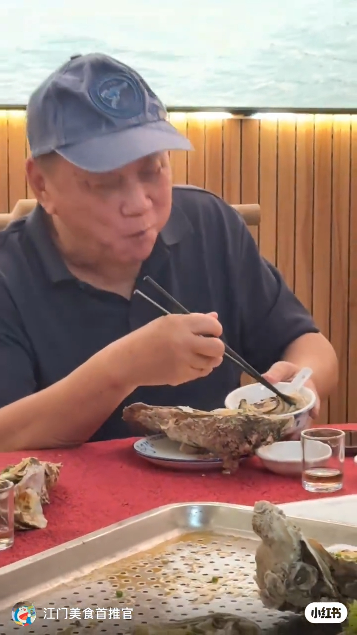 夏雨識飲識食，身體健康，令人羨慕。