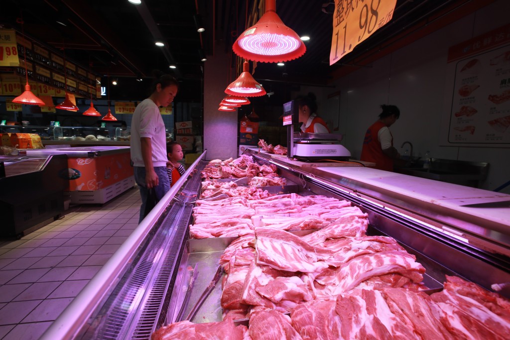 四川11名食堂員工侵佔「優質肉製品」。中通社示意圖