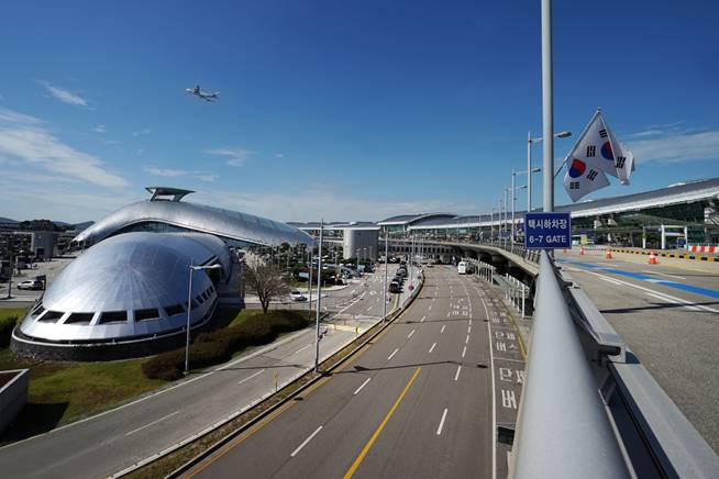 由7月1日开始，香港人可重新得享免签证入境韩国的待遇。