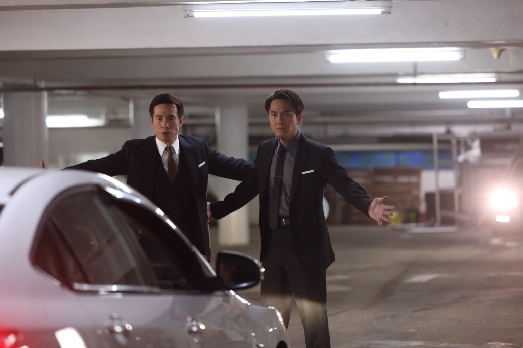 《執法者們》集合一眾好戲之人,尤其三位視帝Bosco、馬國明與陳豪首次合作,火花四起。 《執法者們》集合一眾好戲之人,尤其三位視帝Bosco、馬國明與陳豪首次合作,火花四起。