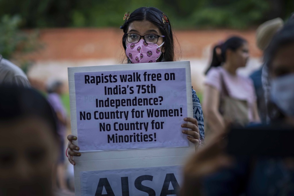 印度全國各地有民眾上街示威。AP