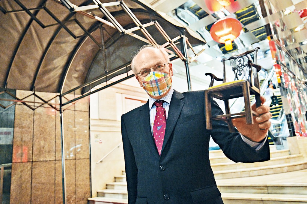 ■大律师公会新主席夏博义，甫上任被两办「炮轰」。