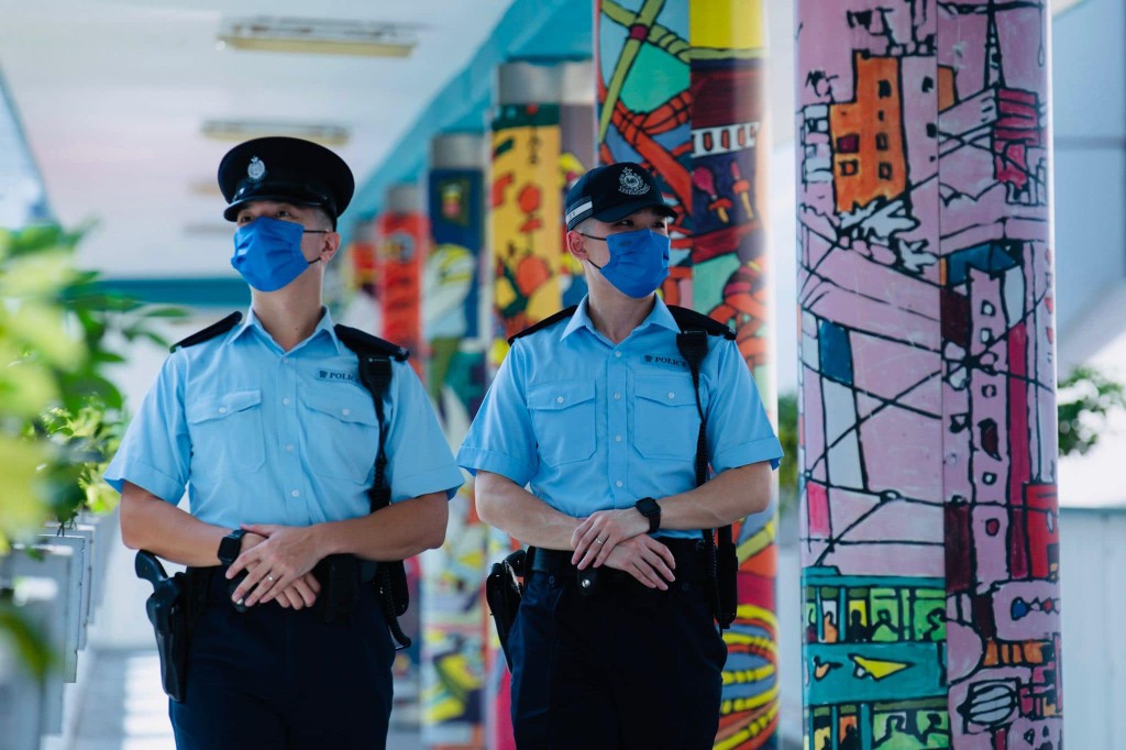 一般軍裝警務人員及交通督導員將於9月1日起，可在戶外執行職務時佩戴棒球帽。香港警方fb圖片
