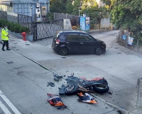 涉事電單車。 香港突發事故報料區FB圖