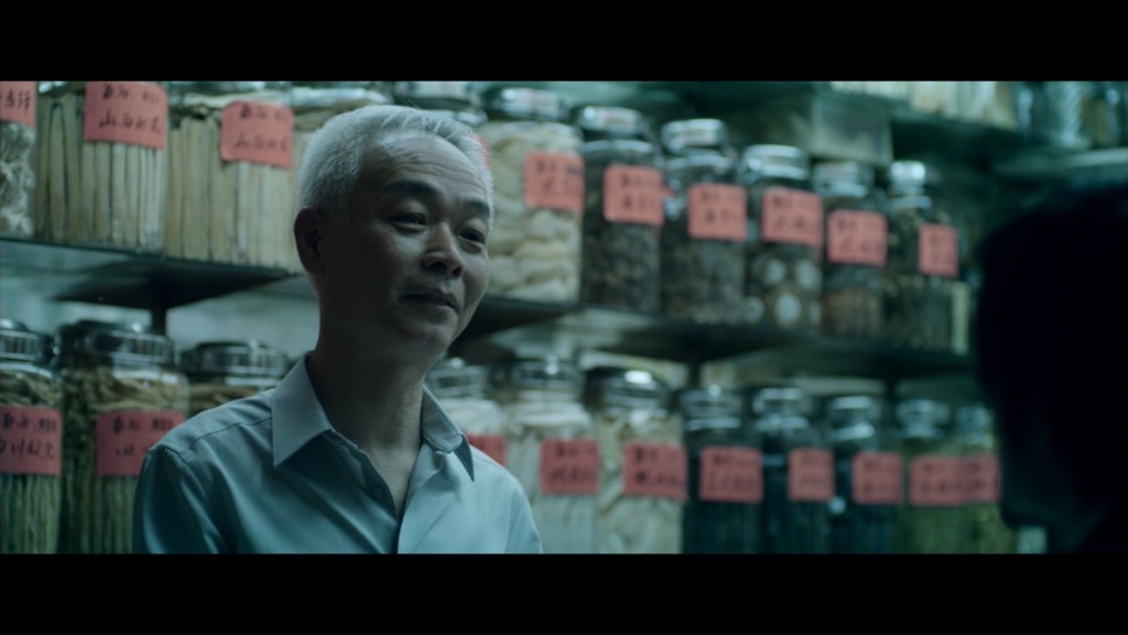 黄华和亦有参演其他导演的作品，两年前拍过《麦路人》做中医师，为郭富城诊症。