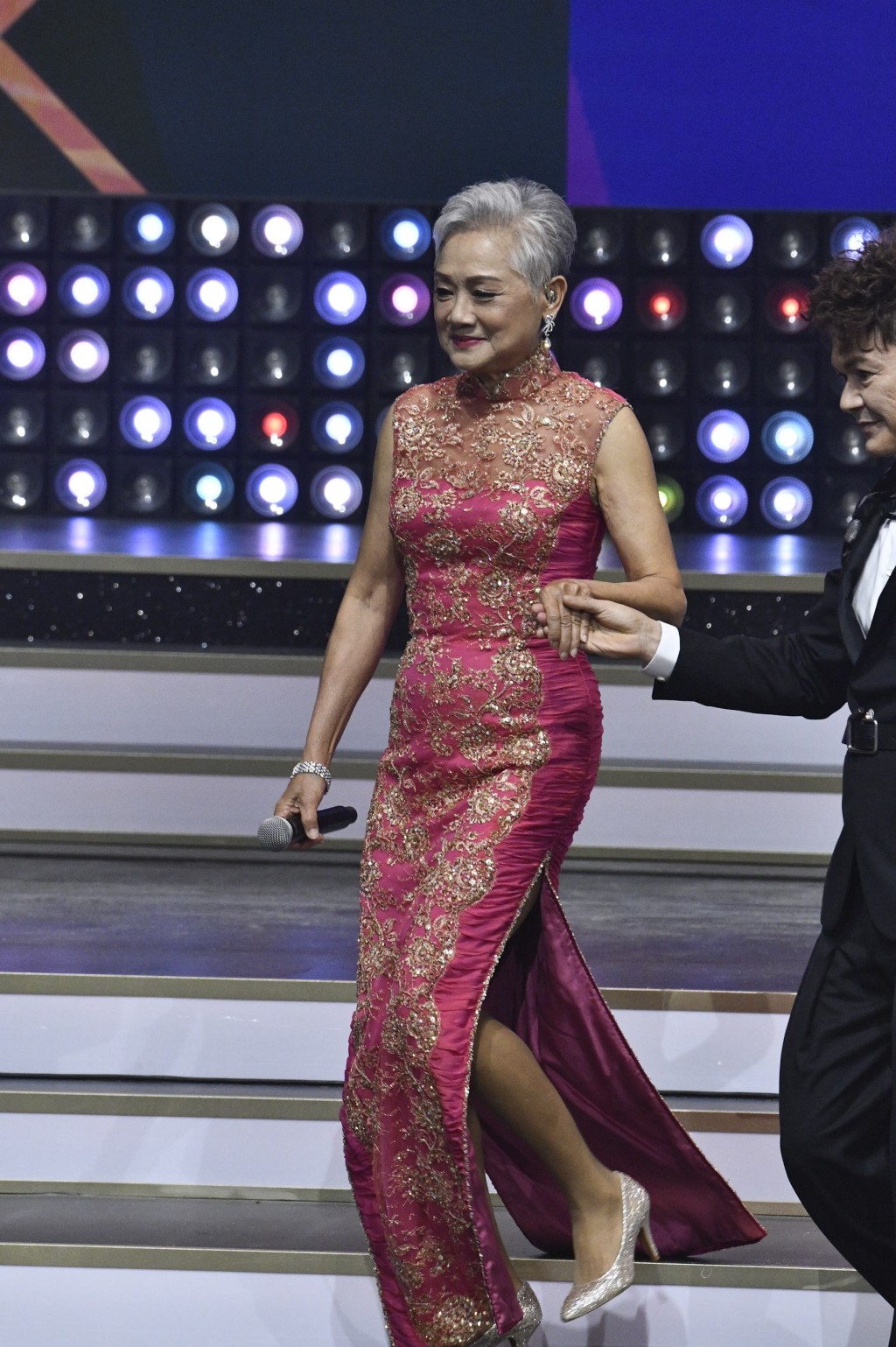 叶丽仪去年5月返港出席《十大中文金曲颁奖音乐会》。
