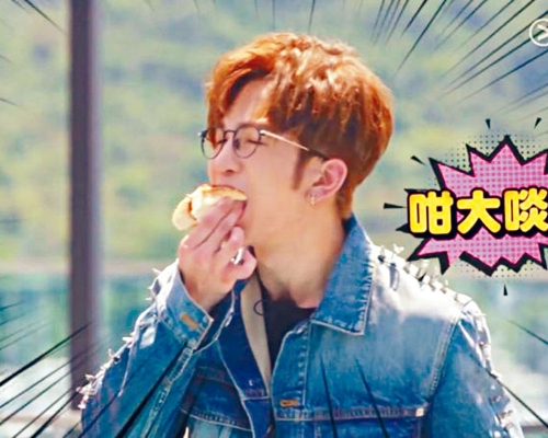 Anson Lo陪參賽者食麥皮蟲熱狗，好有義氣！