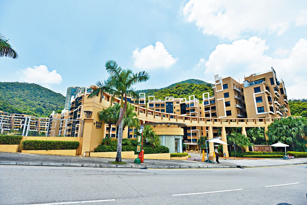 帝景峰屬區內豪宅，旺中帶靜。