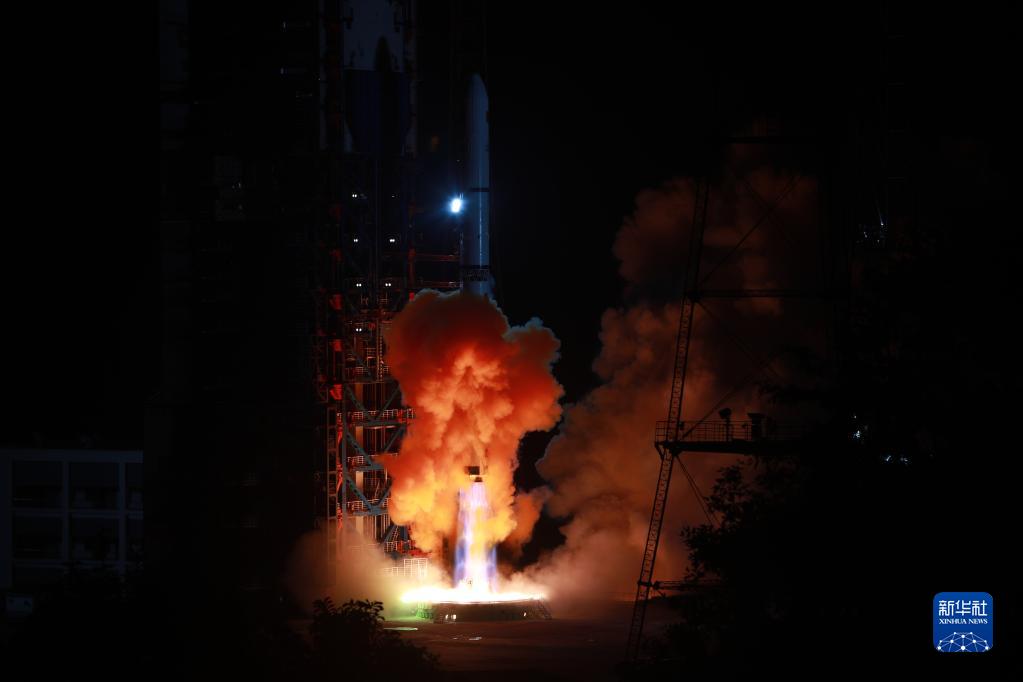 西昌衛星發射中心成功發射遙感三十六號衛星。新華社圖片