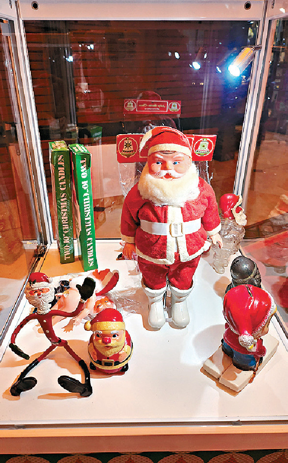 ■西港城舉辦的「懷舊聖誕玩具展覽」,將會展出早期本港製造的聖誕玩具。 ■西港城舉辦的「懷舊聖誕玩具展覽」,將會展出早期本港製造的聖誕玩具。