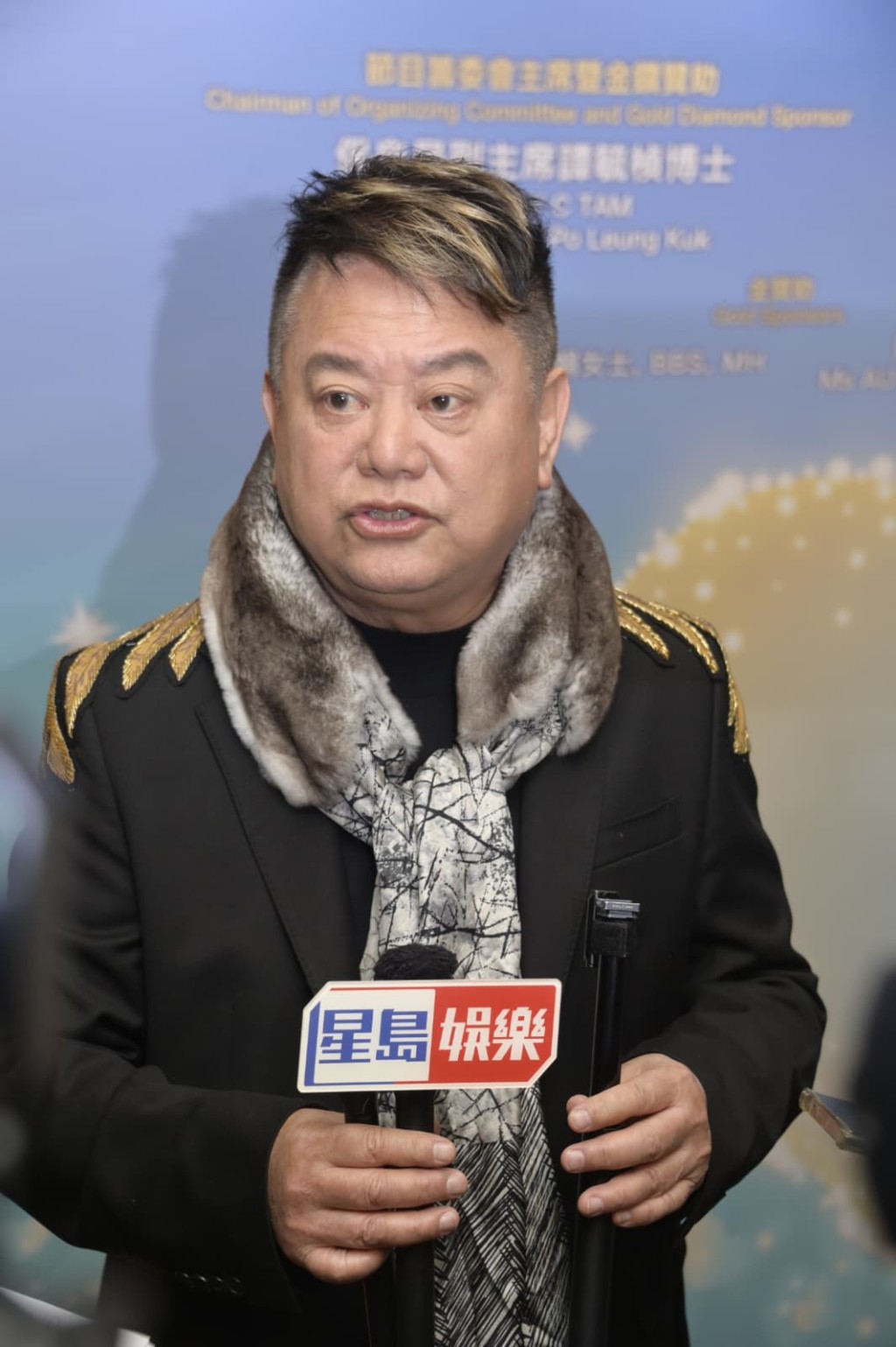 阿叻恭喜古天樂《尋秦記》大賣。