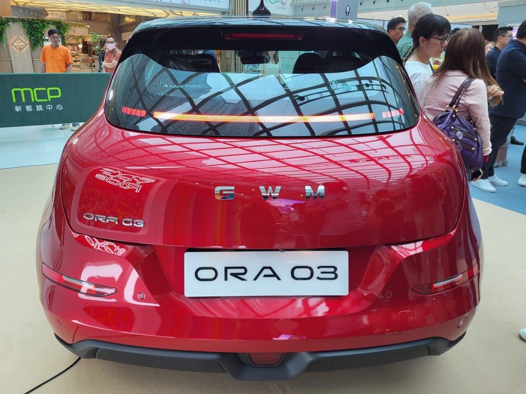 车展现场展出ORA 03新版电动小车。