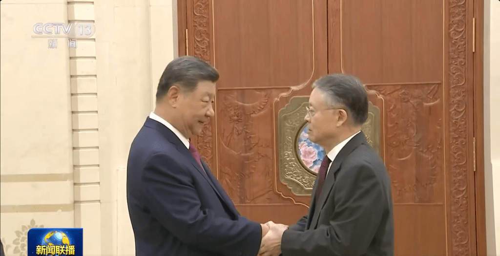 央視播出習近平接見江澤民親屬畫面。央視 央視播出習近平接見江澤民親屬畫面。央視