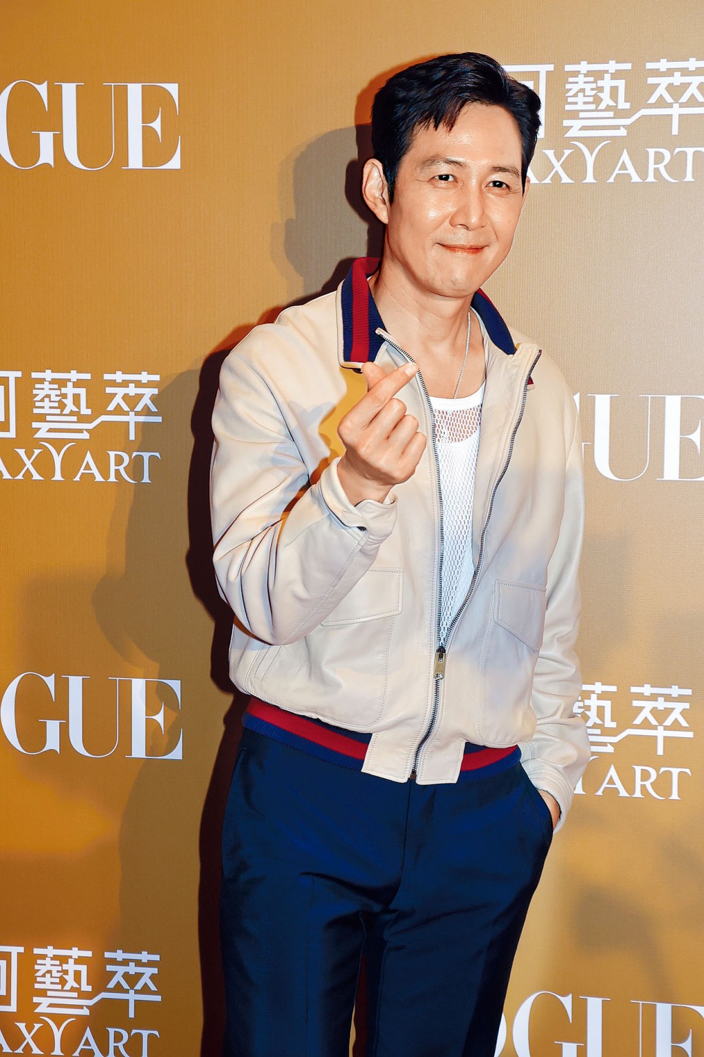 李政宰笑容滿面，完全不似因拍新劇而有壓力。