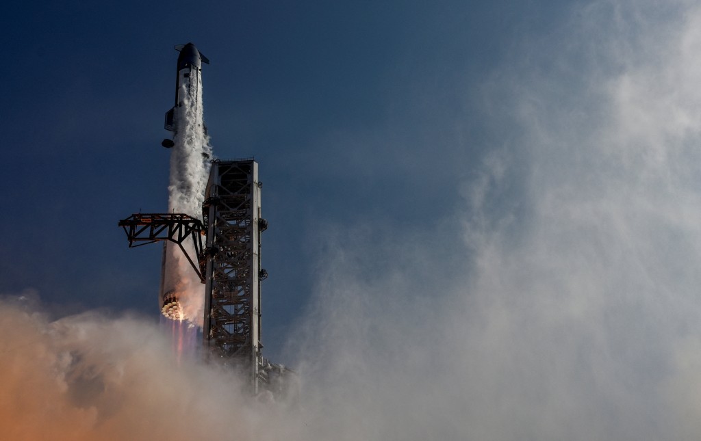 據報中國及香港投資者被禁止申請認購SpaceX。