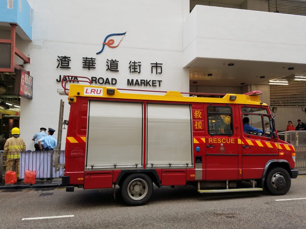 起火的滷水檔位於北角渣華道街市地下。