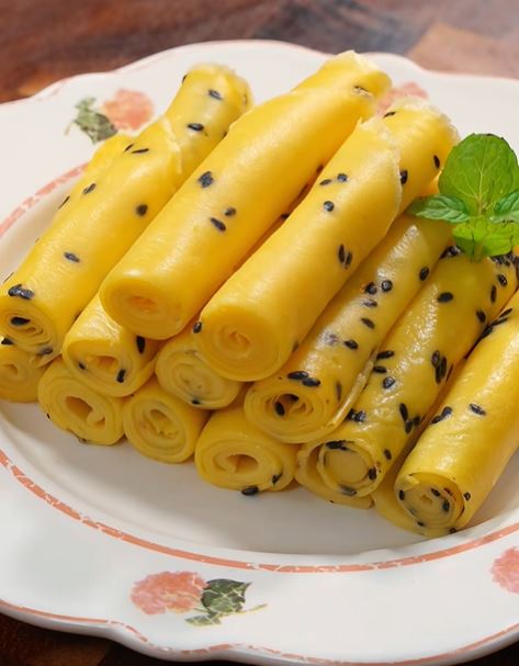 針對兒童的麵食，常以鮮艷色彩和可愛造型作招徠。小紅書
