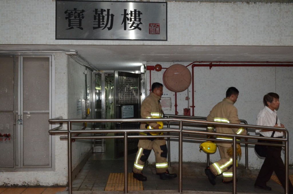 消防接報到場。李子平攝