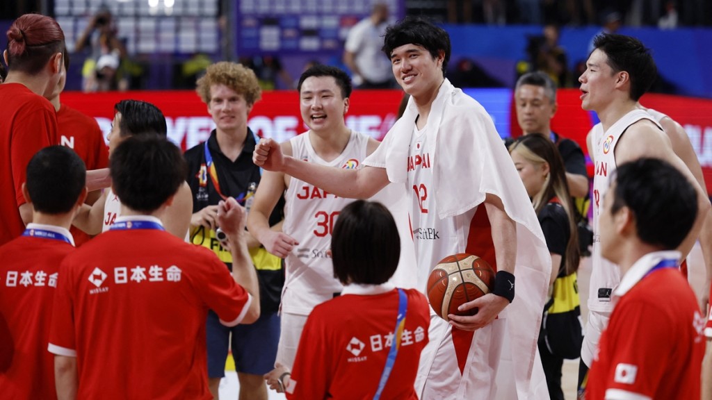 日本男籃以80:71驚險擊退大西洋島國維德角,獲得參與明年巴黎奧運的資格。Reuters