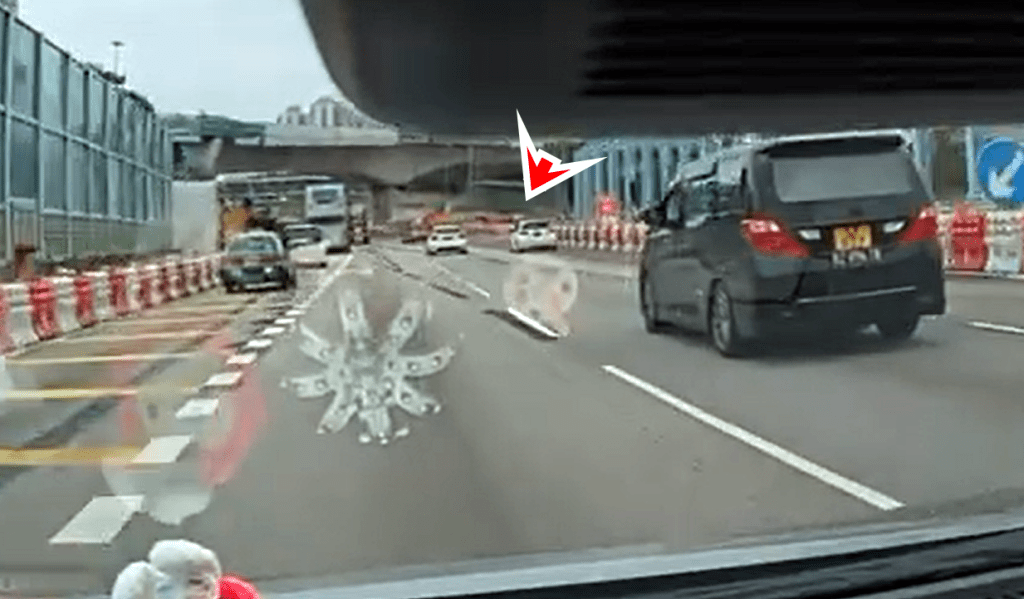 私家車在快線飛馳。fb：車cam L（香港群組）