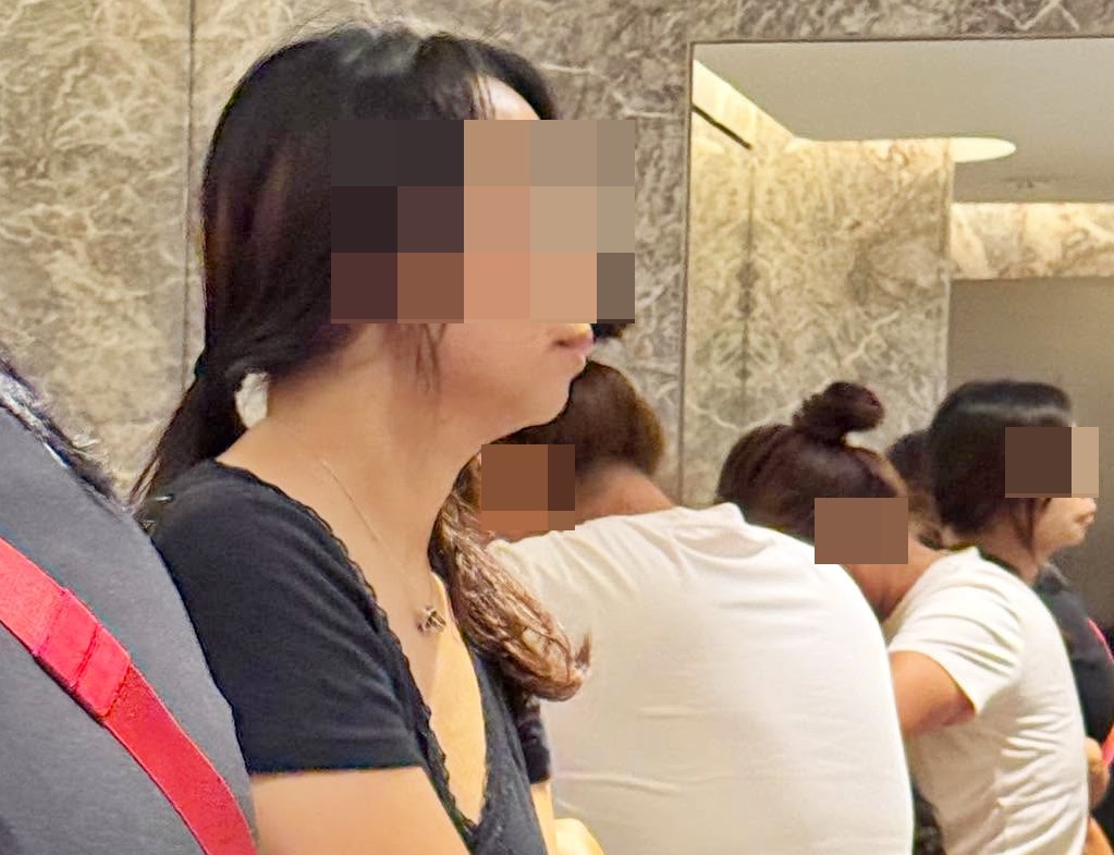 •無養過小孩,但有做過小孩,父母 教洗手盆係洗手唔係屙屎尿,你會唔 會用馬桶洗碗/整冷麵,有嘅真的無 話可說,叫清潔姐姐嚟X佢哋喇。Threads截圖 •無養過小孩,但有做過小孩,父母 教洗手盆係洗手唔係屙屎尿,你會唔 會用馬桶洗碗/整冷麵,有嘅真的無 話可說,叫清潔姐姐嚟X佢哋喇。Threads截圖