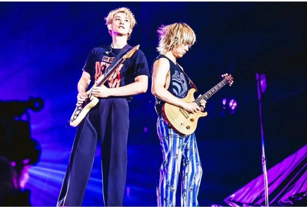 町田啟太（左）與OOR結他手Toru對彈。