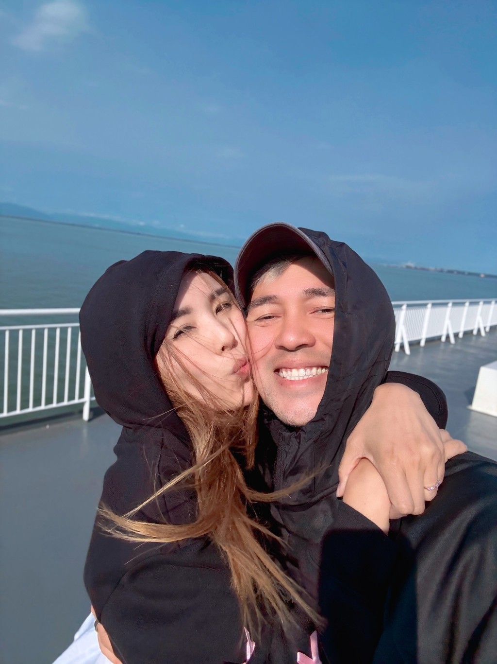 楊洛婷與老公婚後十分恩愛。