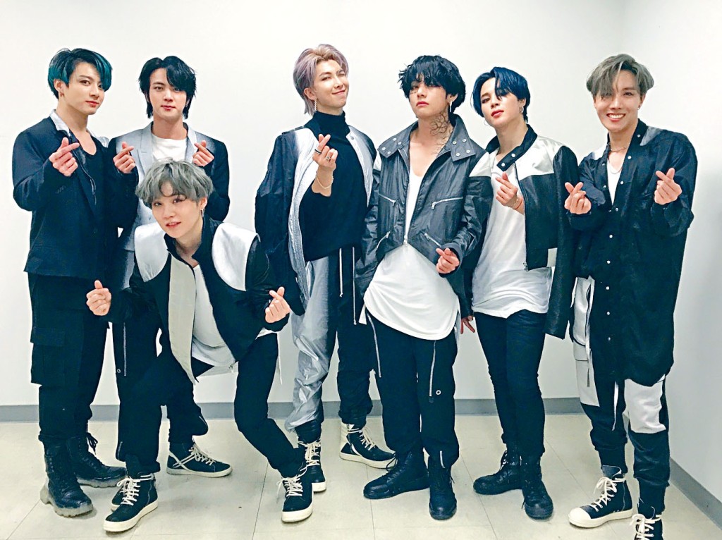 BTS有3首歌上榜，《Moon》更佔第5位。