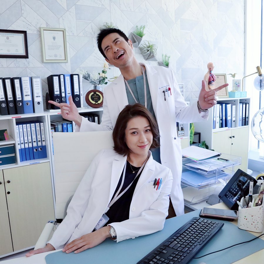 羅子溢笑言與鄭嘉穎，鍾嘉欣都已為人父母，所以話題特別多，也不離講仔女經。