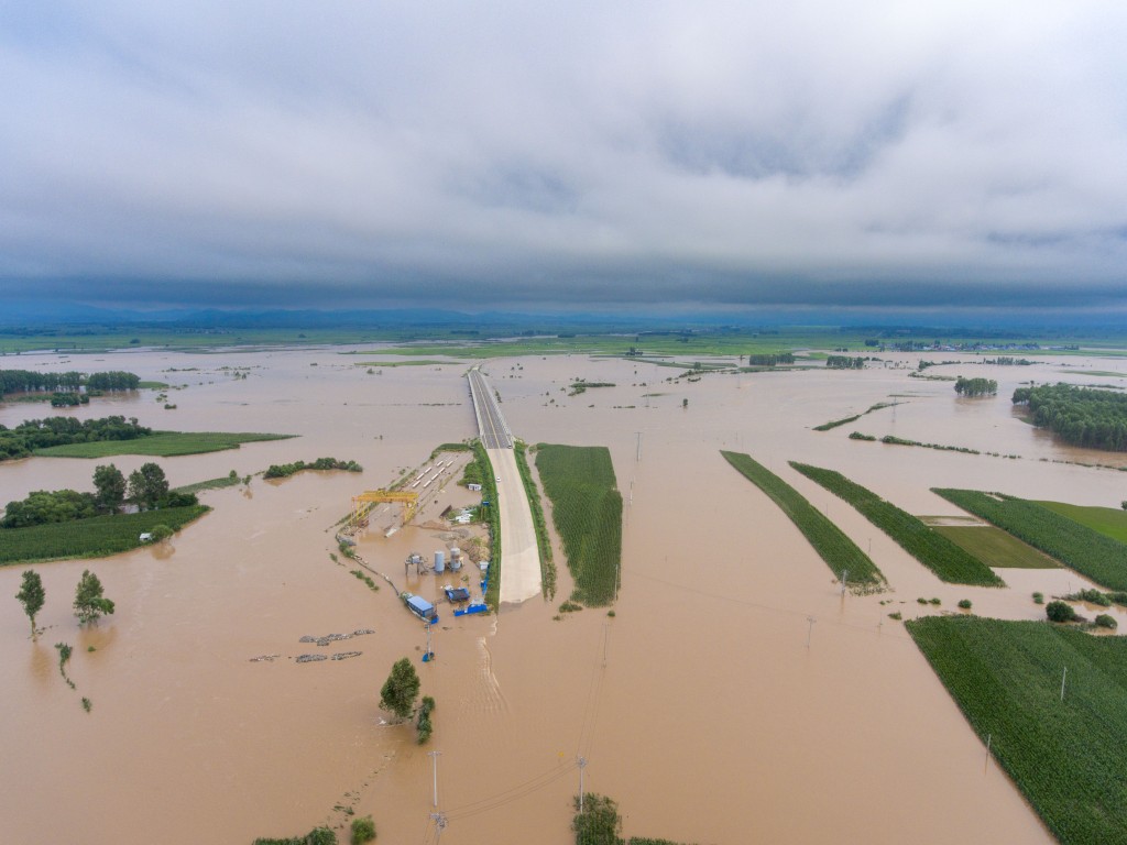 黑龙江哈尔滨有大片农田被淹。