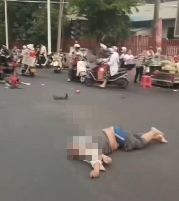 海南有Benz乱冲3公里有传导致3人死亡。X