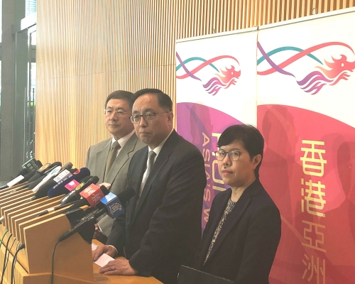 楊偉雄表示,計劃大幅簡化申請科技人才入境的手續及減省所需的時間。