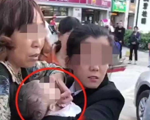 中東莞一名3個月大女嬰被樓上扔下的蘋果砸傷 至今仍未脫離危險期。(網圖)